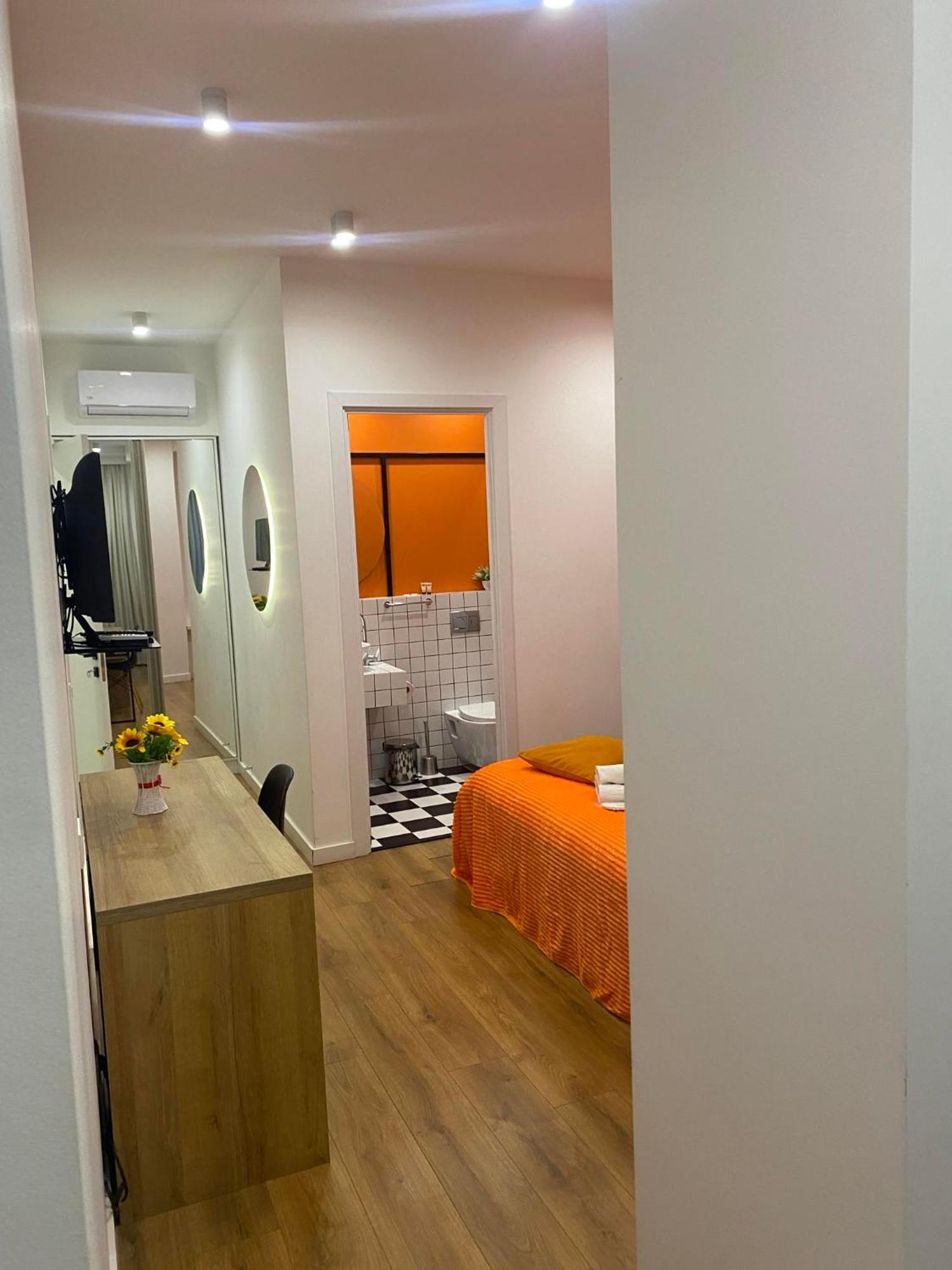 Vere Side Hotel Tbilisi Buitenkant foto